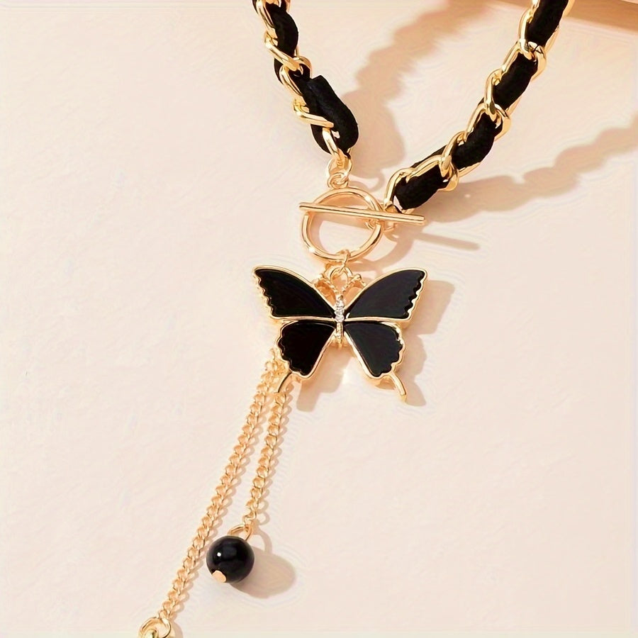 Black Velvet Twisted Mother-of- Heart Necklace for Women, Minimalist Collarbone Chain with Tassel Pendant